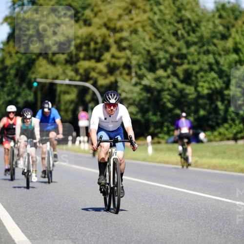 07.09.2025 - 19. Norderstedt Triathlon Michael Burmester http://msf.ph/oto/8836755 07.09.2025 12:49:42 Radfahren 174, 240 meine-sportfotos.de