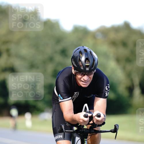 07.09.2025 - 19. Norderstedt Triathlon Michael Burmester http://msf.ph/oto/8836773 07.09.2025 14:09:25 Radfahren 989, 1038 meine-sportfotos.de