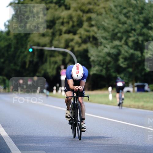 07.09.2025 - 19. Norderstedt Triathlon Michael Burmester http://msf.ph/oto/8836776 07.09.2025 14:09:40 Radfahren 1467 meine-sportfotos.de