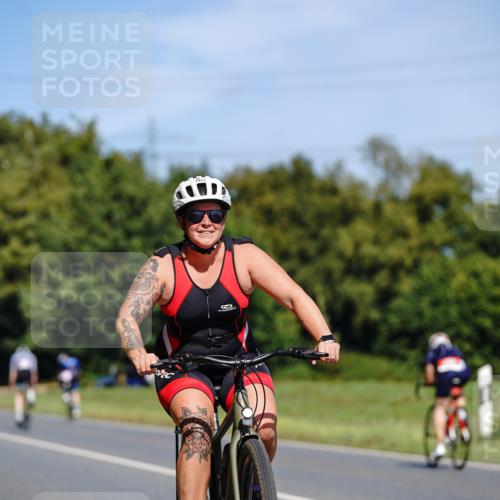 07.09.2025 - 19. Norderstedt Triathlon Michael Burmester http://msf.ph/oto/8836777 07.09.2025 12:49:47 Radfahren 174, 240, 311, 1234, 1477 meine-sportfotos.de