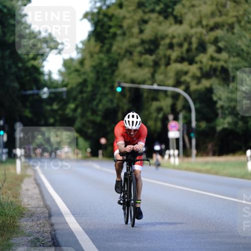 07.09.2025 - 19. Norderstedt Triathlon Michael Burmester http://msf.ph/oto/8836784 07.09.2025 14:09:46 Radfahren 976 meine-sportfotos.de