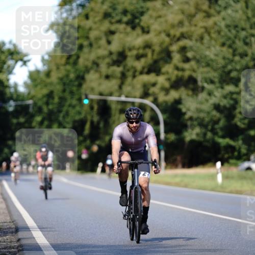 07.09.2025 - 19. Norderstedt Triathlon Michael Burmester http://msf.ph/oto/8836792 07.09.2025 14:10:06 Radfahren 872 meine-sportfotos.de