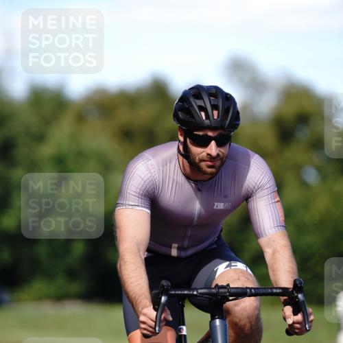07.09.2025 - 19. Norderstedt Triathlon Michael Burmester http://msf.ph/oto/8836796 07.09.2025 14:10:07 Radfahren 872 meine-sportfotos.de