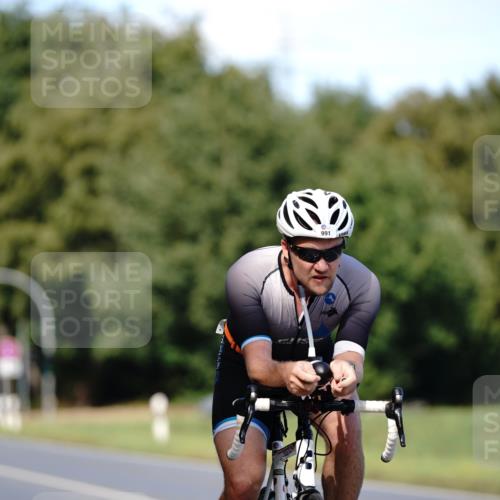 07.09.2025 - 19. Norderstedt Triathlon Michael Burmester http://msf.ph/oto/8836822 07.09.2025 14:10:15 Radfahren 991, 1007 meine-sportfotos.de