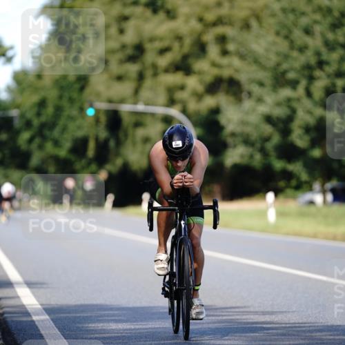 07.09.2025 - 19. Norderstedt Triathlon Michael Burmester http://msf.ph/oto/8836824 07.09.2025 14:10:16 Radfahren 991, 1007 meine-sportfotos.de