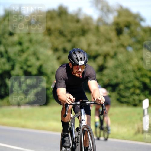 07.09.2025 - 19. Norderstedt Triathlon Michael Burmester http://msf.ph/oto/8836828 07.09.2025 12:50:03 Radfahren 344, 712, 1373 meine-sportfotos.de