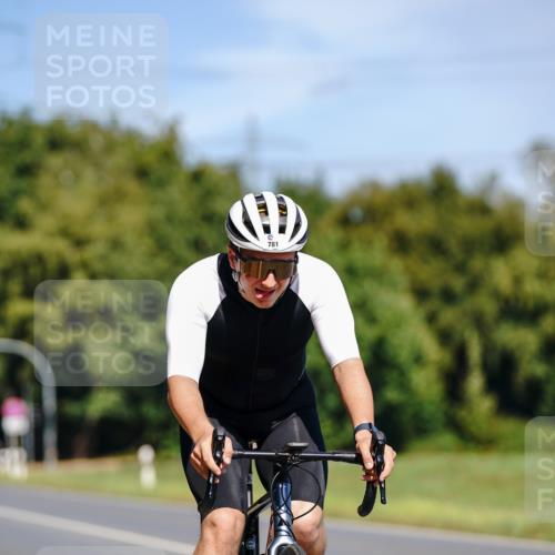 07.09.2025 - 19. Norderstedt Triathlon Michael Burmester http://msf.ph/oto/8836844 07.09.2025 12:50:07 Radfahren 344, 712, 781 meine-sportfotos.de