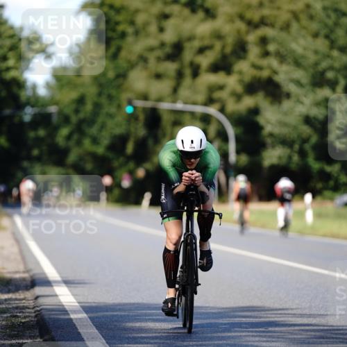 07.09.2025 - 19. Norderstedt Triathlon Michael Burmester http://msf.ph/oto/8836851 07.09.2025 14:10:26 Radfahren 388, 1016 meine-sportfotos.de