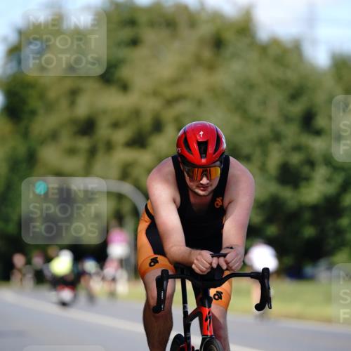 07.09.2025 - 19. Norderstedt Triathlon Michael Burmester http://msf.ph/oto/8836875 07.09.2025 14:10:40 Radfahren 999, 1003, 1421 meine-sportfotos.de