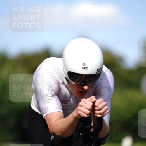 07.09.2025 - 19. Norderstedt Triathlon Michael Burmester http://msf.ph/oto/8836891 07.09.2025 14:10:44 Radfahren 876, 1421 meine-sportfotos.de