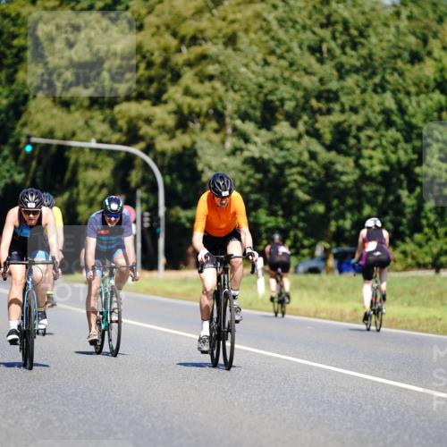 07.09.2025 - 19. Norderstedt Triathlon Michael Burmester http://msf.ph/oto/8836922 07.09.2025 12:50:44 Radfahren 274, 323, 324 meine-sportfotos.de