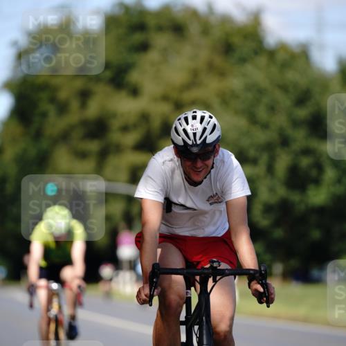 07.09.2025 - 19. Norderstedt Triathlon Michael Burmester http://msf.ph/oto/8836930 07.09.2025 14:11:13 Radfahren 1431, 1466 meine-sportfotos.de