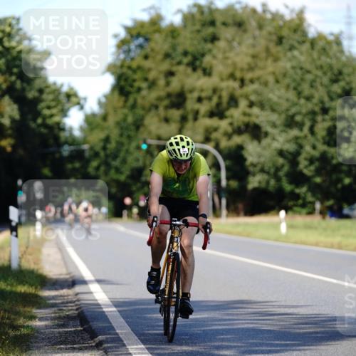 07.09.2025 - 19. Norderstedt Triathlon Michael Burmester http://msf.ph/oto/8836933 07.09.2025 14:11:14 Radfahren 1431, 1466 meine-sportfotos.de