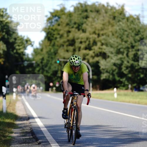 07.09.2025 - 19. Norderstedt Triathlon Michael Burmester http://msf.ph/oto/8836936 07.09.2025 14:11:14 Radfahren 1431, 1466 meine-sportfotos.de