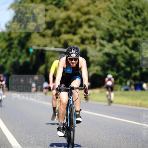 07.09.2025 - 19. Norderstedt Triathlon Michael Burmester http://msf.ph/oto/8836937 07.09.2025 12:50:45 Radfahren 274, 323, 324, 1384 meine-sportfotos.de
