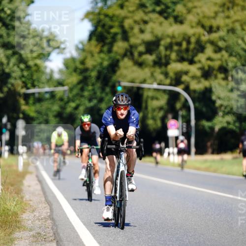 07.09.2025 - 19. Norderstedt Triathlon Michael Burmester http://msf.ph/oto/8836949 07.09.2025 12:50:50 Radfahren 274, 301, 324, 1299, 1384 meine-sportfotos.de