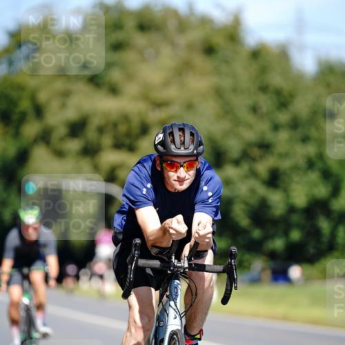07.09.2025 - 19. Norderstedt Triathlon Michael Burmester http://msf.ph/oto/8836955 07.09.2025 12:50:51 Radfahren 301, 1299, 1384 meine-sportfotos.de