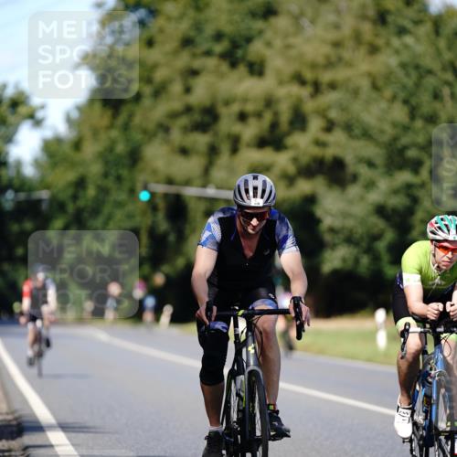 07.09.2025 - 19. Norderstedt Triathlon Michael Burmester http://msf.ph/oto/8836959 07.09.2025 14:11:27 Radfahren 410, 1004 meine-sportfotos.de