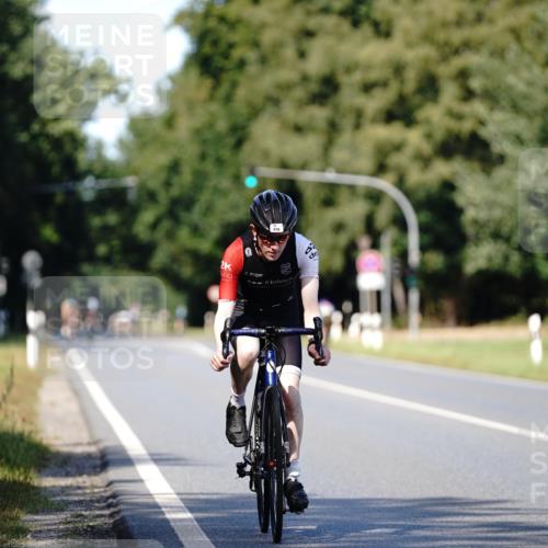 07.09.2025 - 19. Norderstedt Triathlon Michael Burmester http://msf.ph/oto/8836972 07.09.2025 14:11:32 Radfahren 970 meine-sportfotos.de