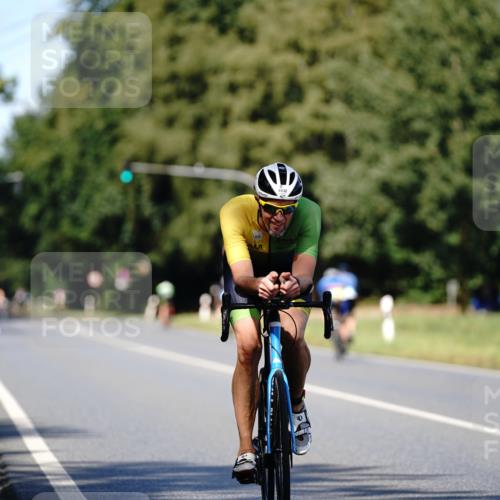 07.09.2025 - 19. Norderstedt Triathlon Michael Burmester http://msf.ph/oto/8836992 07.09.2025 14:11:49 Radfahren 997, 1032 meine-sportfotos.de