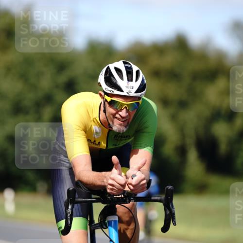07.09.2025 - 19. Norderstedt Triathlon Michael Burmester http://msf.ph/oto/8836998 07.09.2025 14:11:50 Radfahren 1032 meine-sportfotos.de