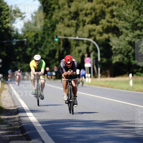 07.09.2025 - 19. Norderstedt Triathlon Michael Burmester http://msf.ph/oto/8837014 07.09.2025 14:12:05 Radfahren 911, 1029 meine-sportfotos.de