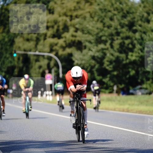 07.09.2025 - 19. Norderstedt Triathlon Michael Burmester http://msf.ph/oto/8837039 07.09.2025 14:12:15 Radfahren 975, 983, 1028 meine-sportfotos.de