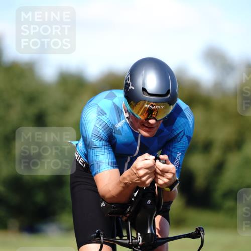 07.09.2025 - 19. Norderstedt Triathlon Michael Burmester http://msf.ph/oto/8837052 07.09.2025 14:12:19 Radfahren 880, 975, 1028 meine-sportfotos.de