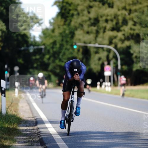 07.09.2025 - 19. Norderstedt Triathlon Michael Burmester http://msf.ph/oto/8837063 07.09.2025 14:12:51 Radfahren 980 meine-sportfotos.de