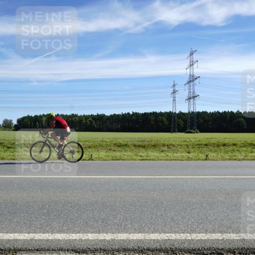 07.09.2025 - 19. Norderstedt Triathlon Michael Burmester http://msf.ph/oto/8837064 07.09.2025 12:02:19 Radfahren 1364 meine-sportfotos.de