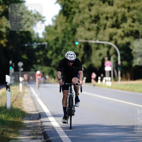 07.09.2025 - 19. Norderstedt Triathlon Michael Burmester http://msf.ph/oto/8837072 07.09.2025 14:12:56 Radfahren 1406 meine-sportfotos.de