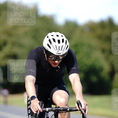 07.09.2025 - 19. Norderstedt Triathlon Michael Burmester http://msf.ph/oto/8837076 07.09.2025 14:12:57 Radfahren 1406 meine-sportfotos.de
