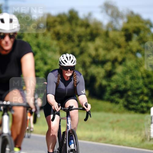07.09.2025 - 19. Norderstedt Triathlon Michael Burmester http://msf.ph/oto/8837077 07.09.2025 12:51:49 Radfahren 211, 745, 799, 1389 meine-sportfotos.de