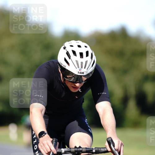 07.09.2025 - 19. Norderstedt Triathlon Michael Burmester http://msf.ph/oto/8837078 07.09.2025 14:12:58 Radfahren 1406 meine-sportfotos.de
