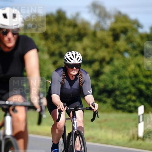 07.09.2025 - 19. Norderstedt Triathlon Michael Burmester http://msf.ph/oto/8837079 07.09.2025 12:51:49 Radfahren 211, 745, 799, 1389 meine-sportfotos.de