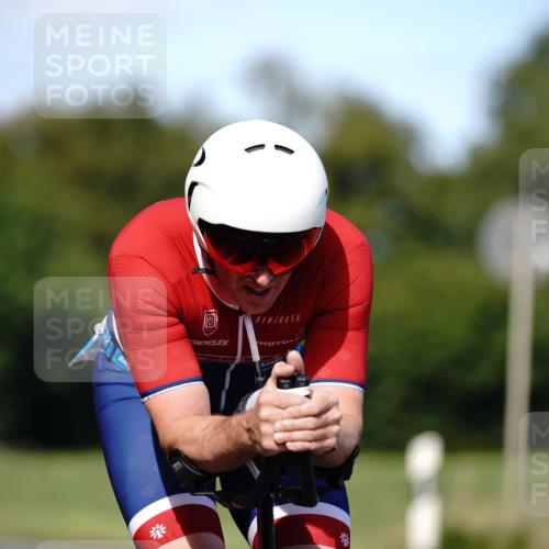07.09.2025 - 19. Norderstedt Triathlon Michael Burmester http://msf.ph/oto/8837080 07.09.2025 14:13:05 Radfahren 366 meine-sportfotos.de