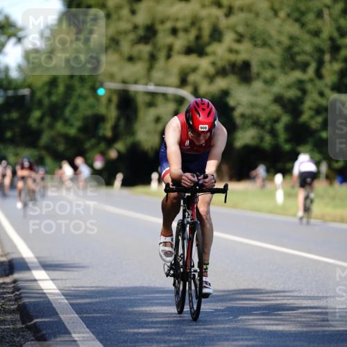 07.09.2025 - 19. Norderstedt Triathlon Michael Burmester http://msf.ph/oto/8837086 07.09.2025 14:13:12 Radfahren 908 meine-sportfotos.de