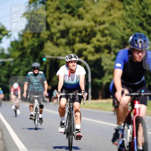 07.09.2025 - 19. Norderstedt Triathlon Michael Burmester http://msf.ph/oto/8837115 07.09.2025 12:52:07 Radfahren 232, 339, 766, 813 meine-sportfotos.de