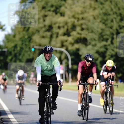 07.09.2025 - 19. Norderstedt Triathlon Michael Burmester http://msf.ph/oto/8837147 07.09.2025 14:13:57 Radfahren 905, 978, 1011, 1465, 1471 meine-sportfotos.de