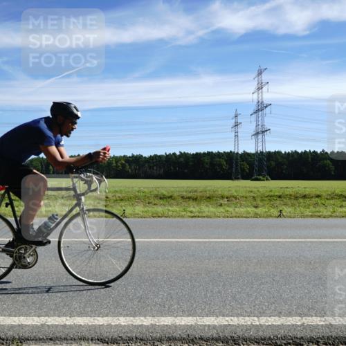 07.09.2025 - 19. Norderstedt Triathlon Michael Burmester http://msf.ph/oto/8837162 07.09.2025 12:02:26 Radfahren 251, 258 meine-sportfotos.de