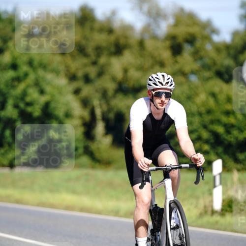 07.09.2025 - 19. Norderstedt Triathlon Michael Burmester http://msf.ph/oto/8837167 07.09.2025 12:52:22 Radfahren 153, 160, 179, 219, 338, 1292, 1356 meine-sportfotos.de