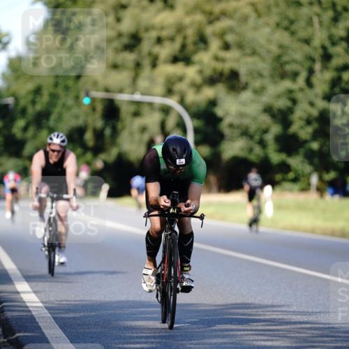 07.09.2025 - 19. Norderstedt Triathlon Michael Burmester http://msf.ph/oto/8837169 07.09.2025 14:14:02 Radfahren 1011, 1037, 1416 meine-sportfotos.de