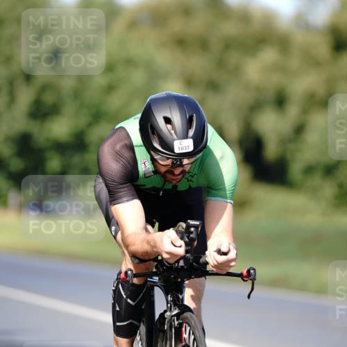 07.09.2025 - 19. Norderstedt Triathlon Michael Burmester http://msf.ph/oto/8837174 07.09.2025 14:14:04 Radfahren 1037, 1416 meine-sportfotos.de