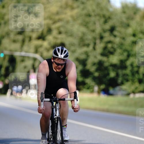 07.09.2025 - 19. Norderstedt Triathlon Michael Burmester http://msf.ph/oto/8837177 07.09.2025 14:14:04 Radfahren 1037, 1416 meine-sportfotos.de