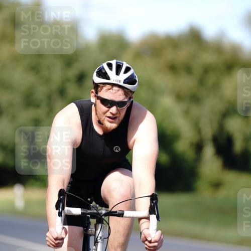 07.09.2025 - 19. Norderstedt Triathlon Michael Burmester http://msf.ph/oto/8837178 07.09.2025 14:14:05 Radfahren 1018, 1037, 1416 meine-sportfotos.de