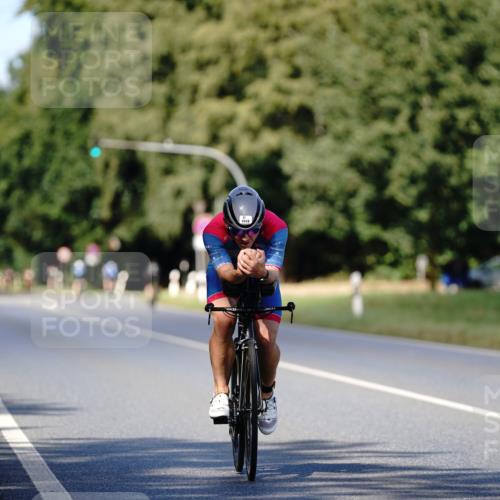 07.09.2025 - 19. Norderstedt Triathlon Michael Burmester http://msf.ph/oto/8837186 07.09.2025 14:14:08 Radfahren 1018, 1416 meine-sportfotos.de