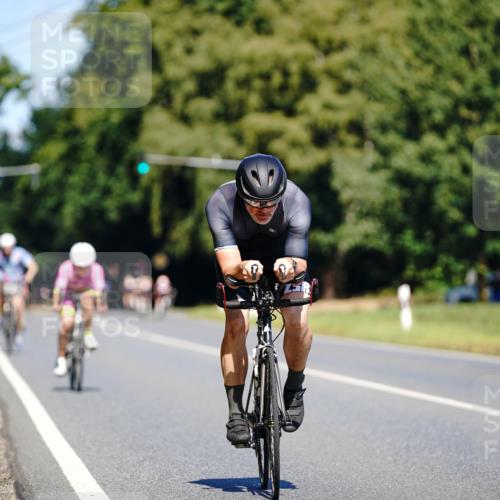 07.09.2025 - 19. Norderstedt Triathlon Michael Burmester http://msf.ph/oto/8837199 07.09.2025 12:52:46 Radfahren 235, 310, 352 meine-sportfotos.de