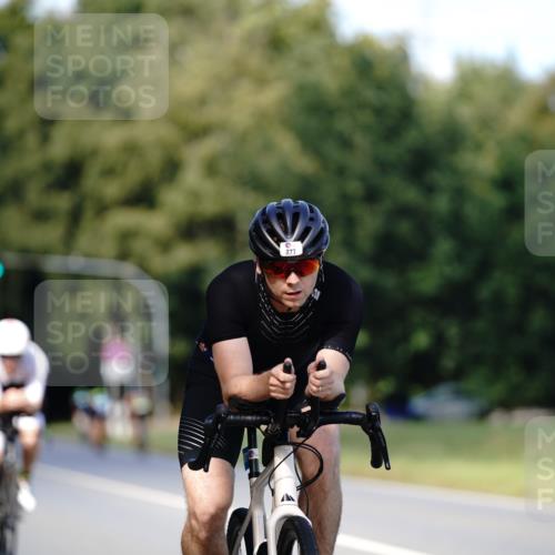 07.09.2025 - 19. Norderstedt Triathlon Michael Burmester http://msf.ph/oto/8837217 07.09.2025 14:14:25 Radfahren 361, 877 meine-sportfotos.de