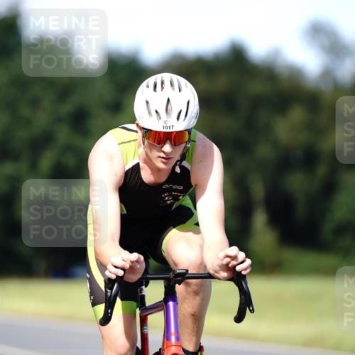 07.09.2025 - 19. Norderstedt Triathlon Michael Burmester http://msf.ph/oto/8837235 07.09.2025 14:14:35 Radfahren 1017 meine-sportfotos.de