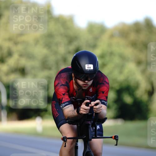 07.09.2025 - 19. Norderstedt Triathlon Michael Burmester http://msf.ph/oto/8837265 07.09.2025 14:15:06 Radfahren 958, 977, 979, 1456 meine-sportfotos.de